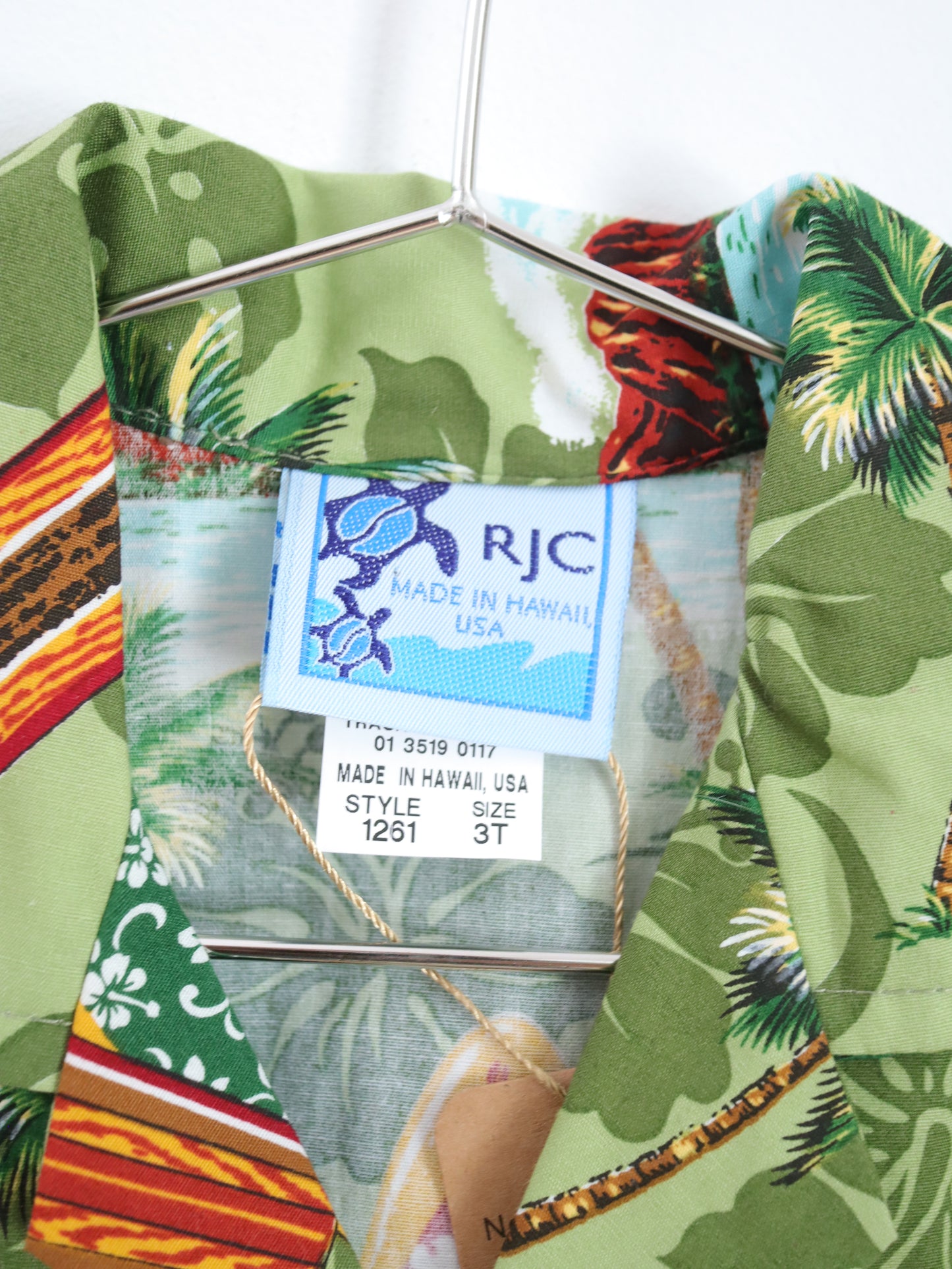 Retro Green Hawaiian Shirt / Made in USA / 3Y