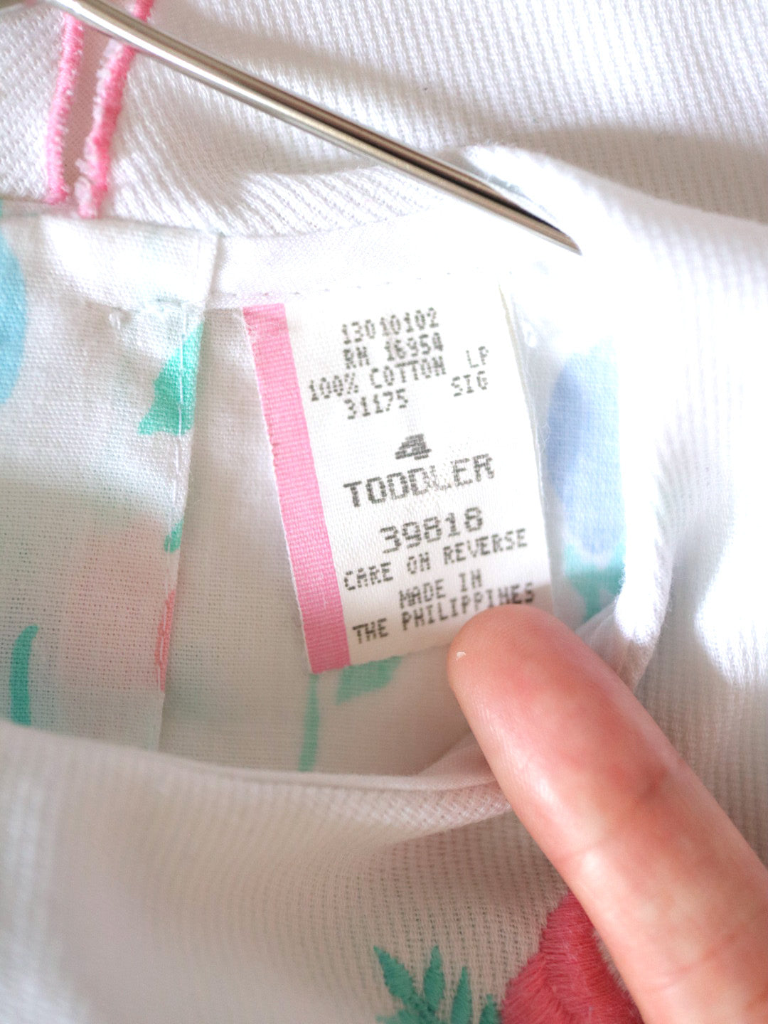 Robe vintage à imprimé fruits roses et nœuds dans le dos / 4 ans