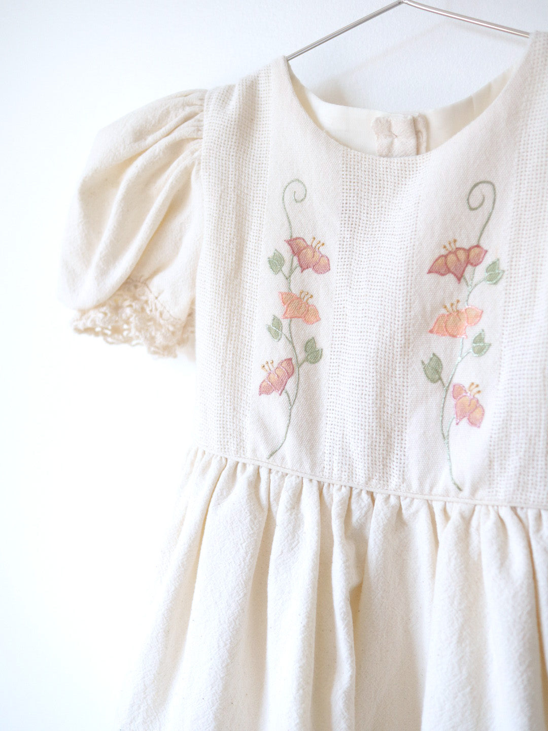 Vintage White Cotton Laced Puff Sleeves Ceremony Dress / 5-7Y