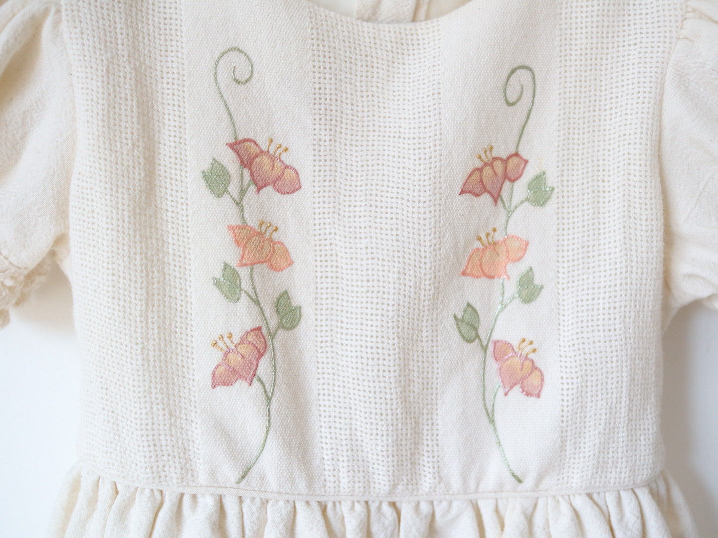 Vintage White Cotton Laced Puff Sleeves Ceremony Dress / 5-7Y