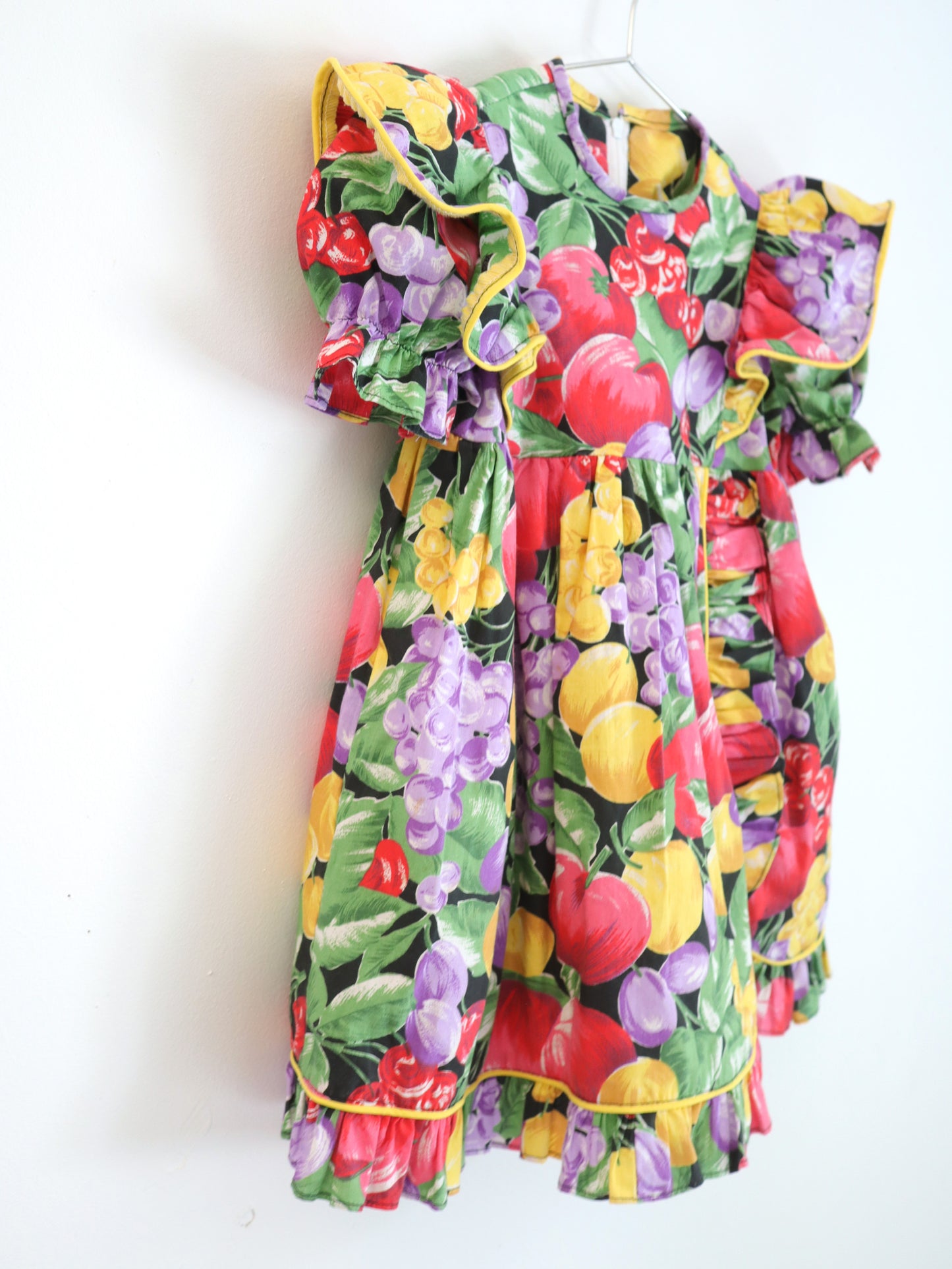 Robe à manches volantées et imprimé fruits vintage / 2-3 ans