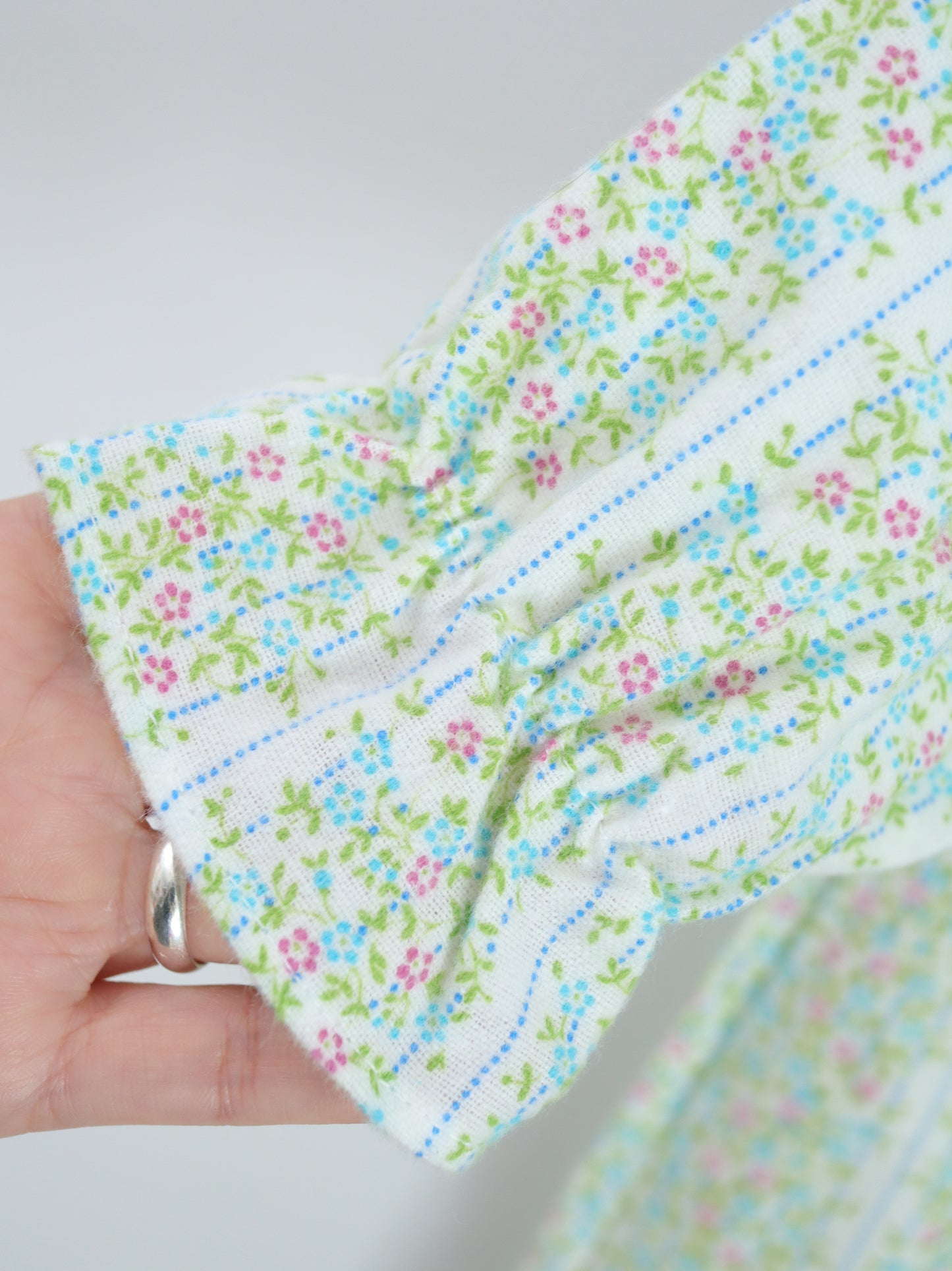Chemise de nuit vintage en coton à fleurs vertes / 2-3 ans