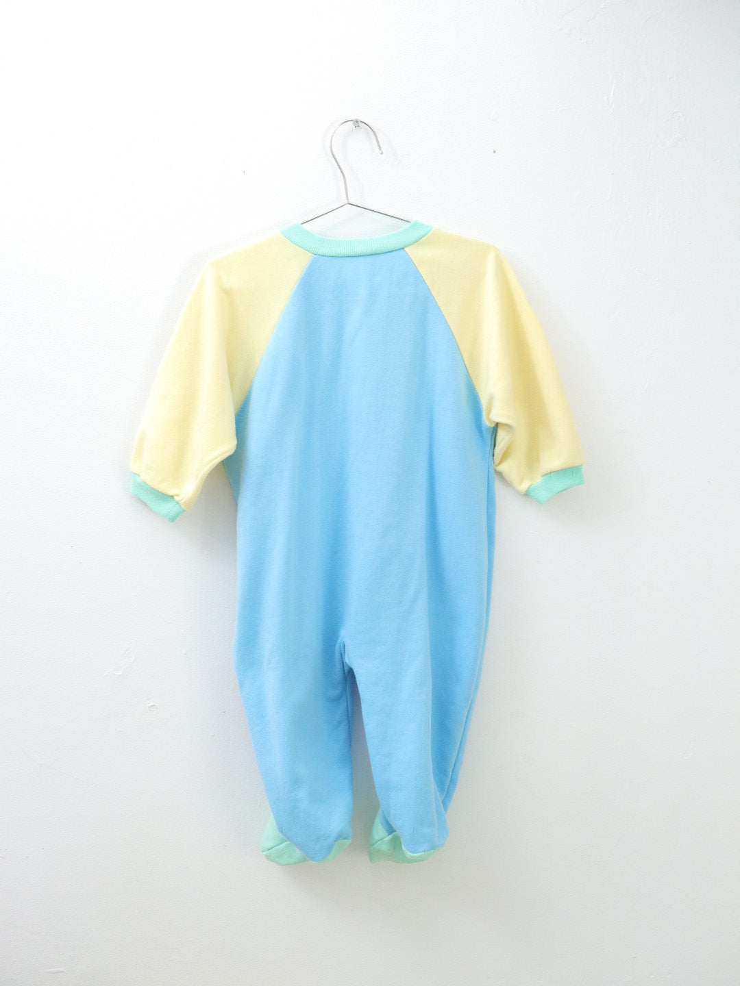 Vintage Dog Jersey Footed Romper / 18-24M