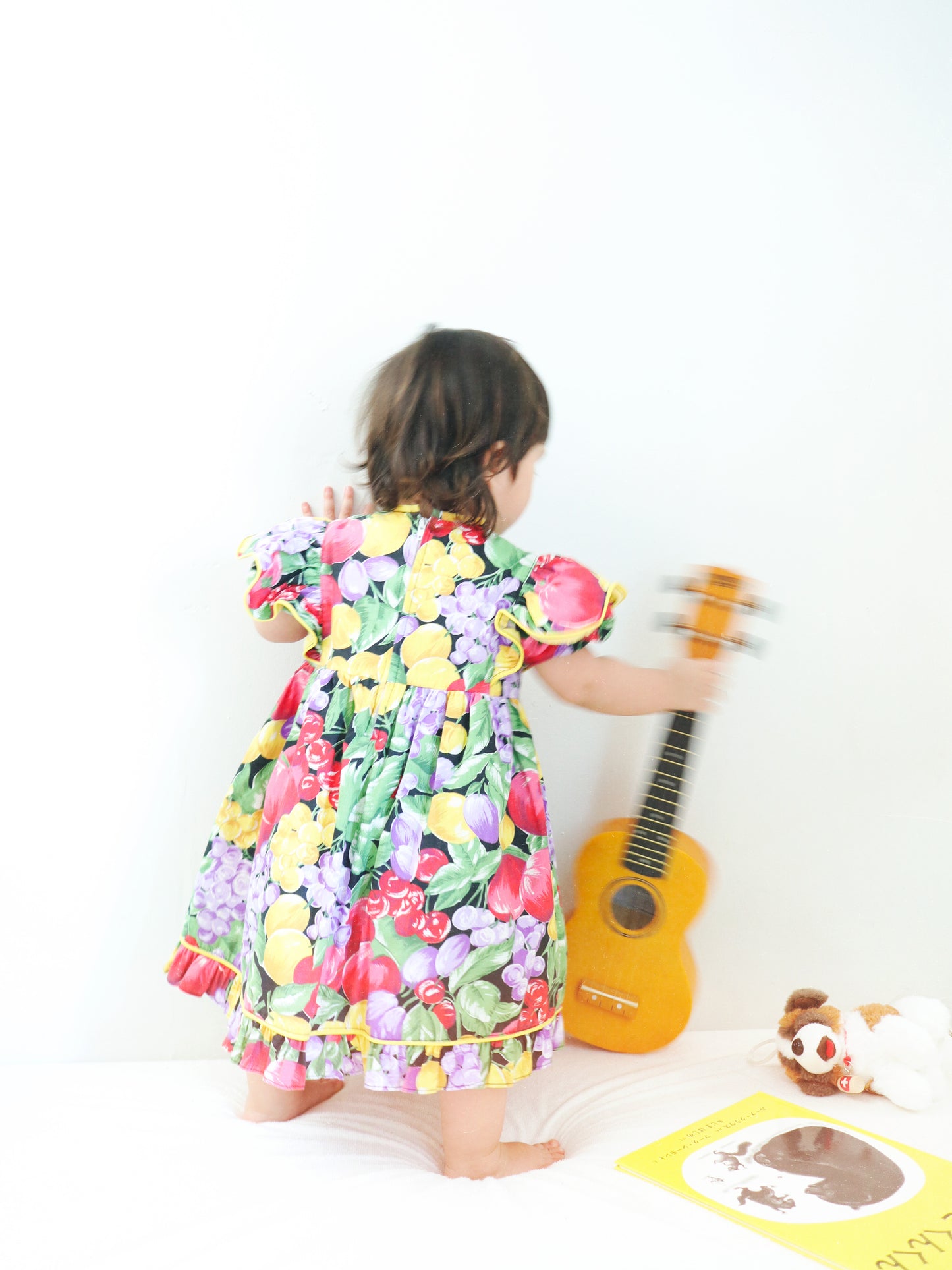Robe à manches volantées et imprimé fruits vintage / 2-3 ans