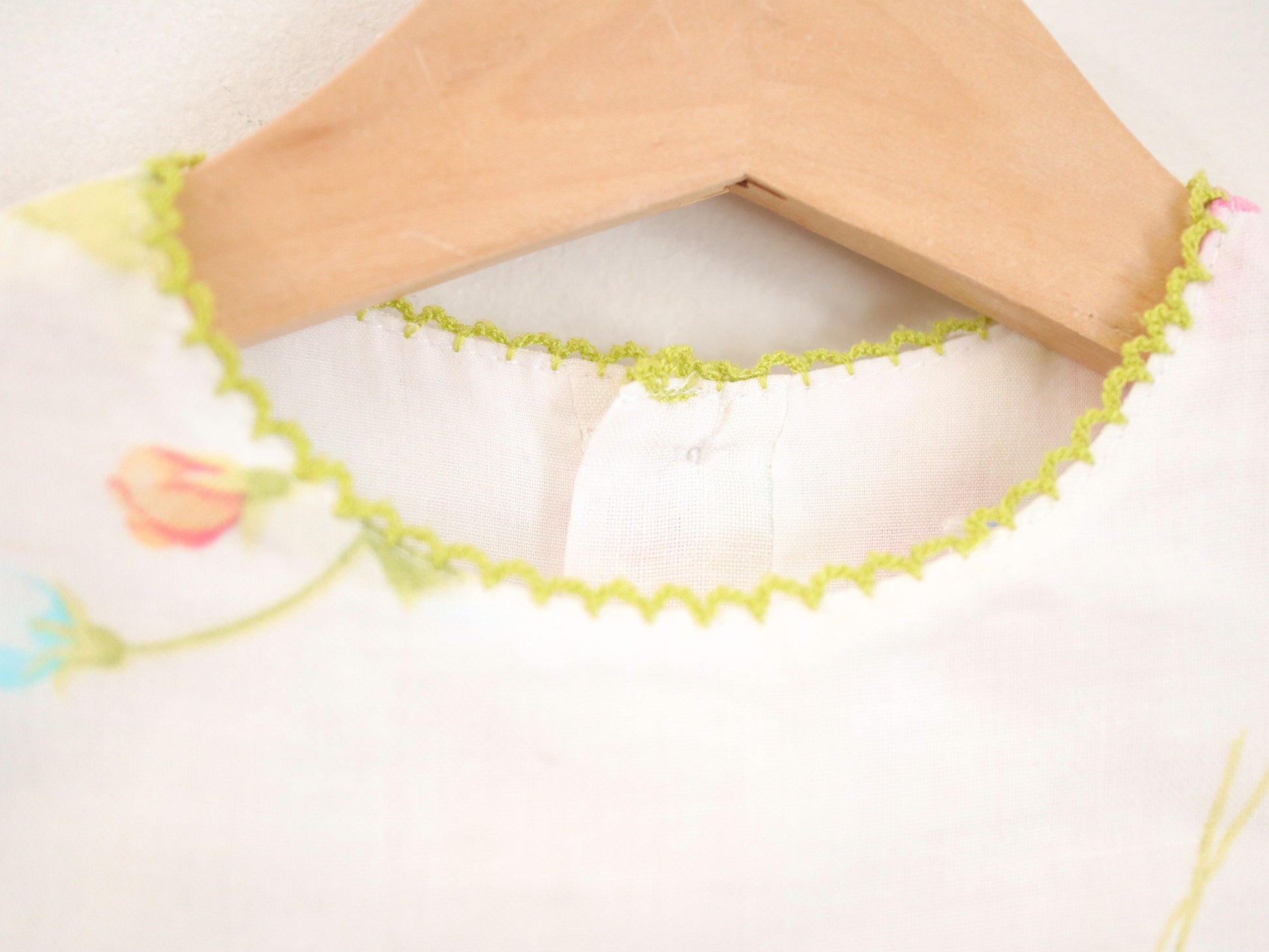 Retro baby girl floral white linen dress / Size 6M