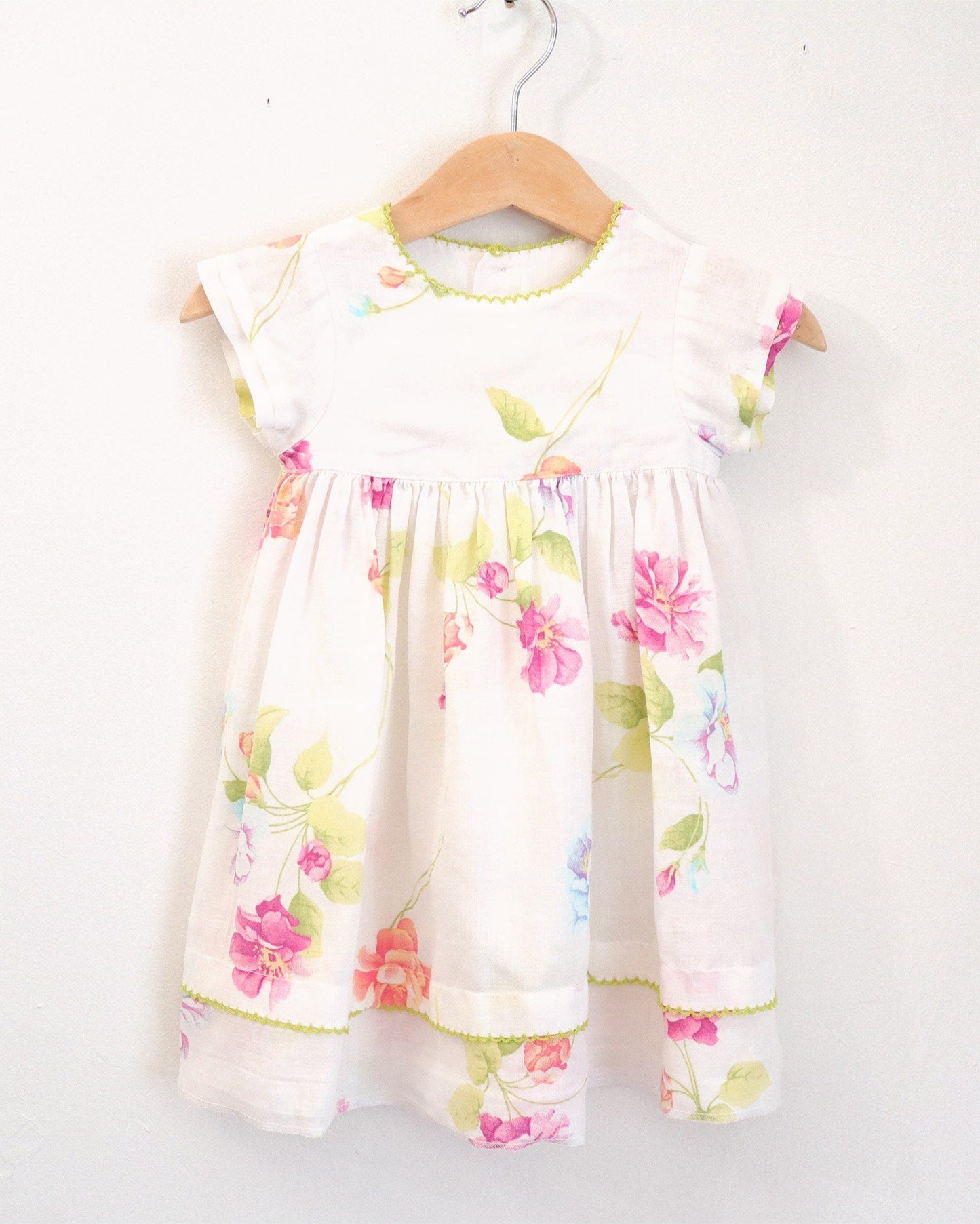 Retro baby girl floral white linen dress / Size 6M