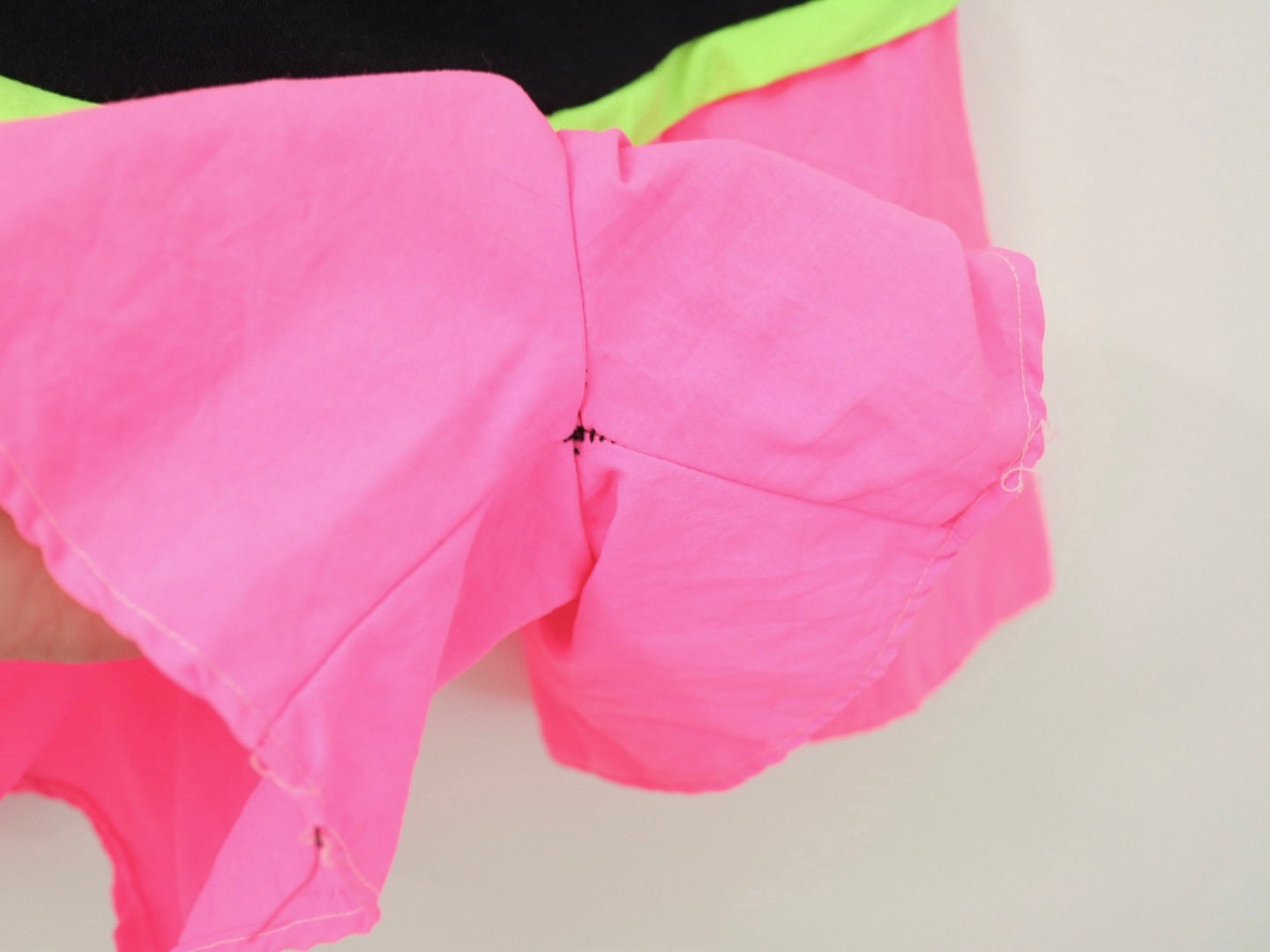 Vintage Black & Neon Pink Beach Party Kids Summer Romper / Size 3Y